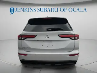 Mitsubishi Outlander 2024 ES 4dr SUV