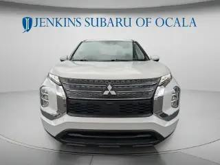 Mitsubishi Outlander 2024 ES 4dr SUV