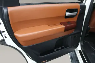 2016 Toyota SEQUOIA