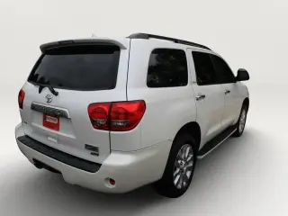 2016 Toyota SEQUOIA