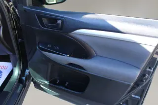 2016 Toyota HIGHLANDER