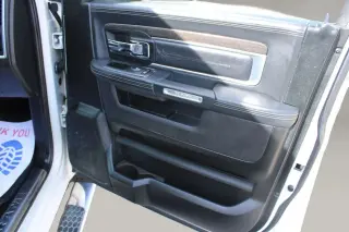 2017 Ram 1500 CREW CAB