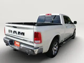 2017 Ram 1500 CREW CAB