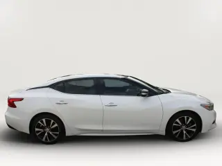 2018 Nissan MAXIMA