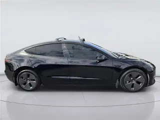 Modelo 3 Tesla 2023 Sedán 4 puertas