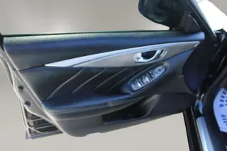 2015 Infiniti Q50