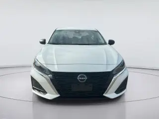 Nissan Altima 2025 2.5 SV 4dr Sedán