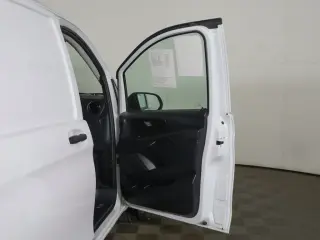 Mercedes-Benz Metris 2022 Cargo 3dr 126 WB Mini-Van