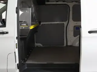 Mercedes-Benz Metris 2022 Cargo 3dr 126 WB Mini-Van