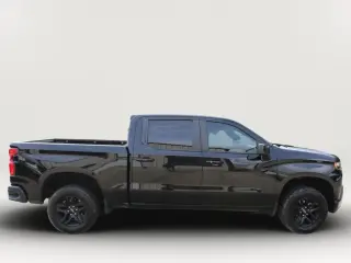 2021 Chevrolet SILVERADO 1500 CREW CAB