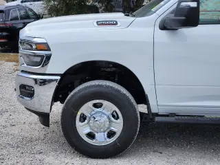 Ram 2500 2026 4x4 Tradesman 4dr Crew Cab 6.3 ft. SB Pickup