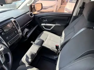 2018 NISSAN TITAN CREW CAB
