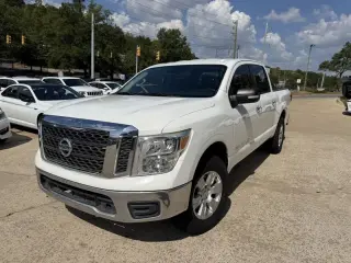 2018 NISSAN TITAN CREW CAB
