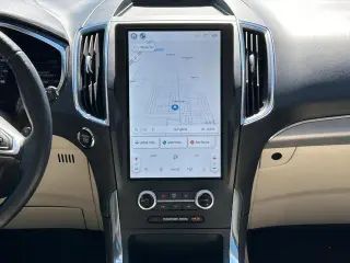 Ford Edge 2021 AWD Titanium 4dr Crossover