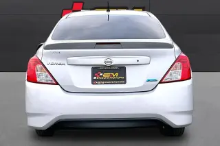 2015 Nissan VERSA