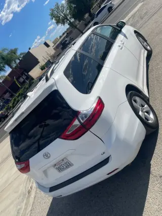 2018 Toyota SIENNA