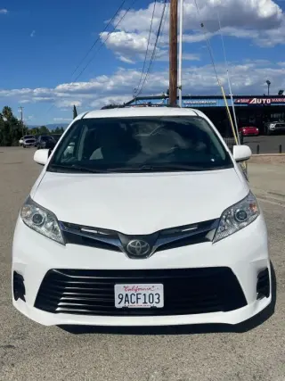 2018 Toyota SIENNA