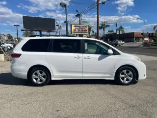 2018 Toyota SIENNA