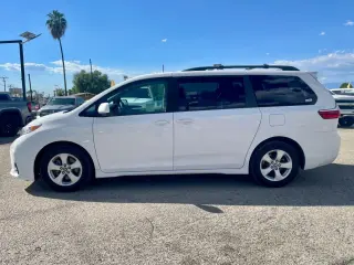2018 Toyota SIENNA