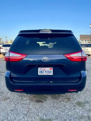 2019 Toyota SIENNA