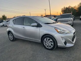 2015 Toyota PRIUS C