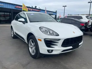 2018 Porsche MACAN