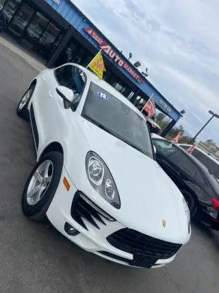 2018 Porsche MACAN