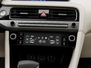 Genesis G70 2026 2.5T Estándar 4 tracciones sedan