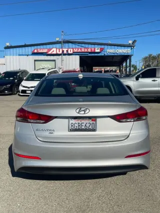 2018 Hyundai ELANTRA