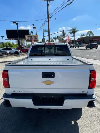 2018 Chevrolet SILVERADO 1500 CREW CAB