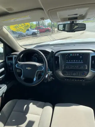 2018 Chevrolet SILVERADO 1500 CREW CAB