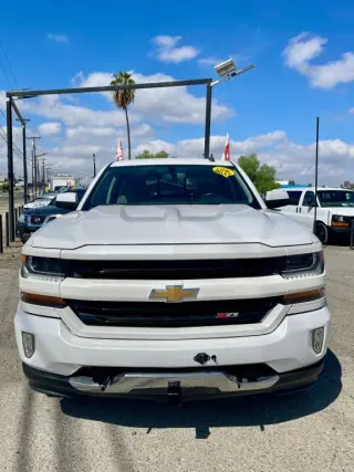 2018 Chevrolet SILVERADO 1500 CREW CAB