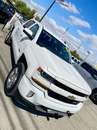 2018 Chevrolet SILVERADO 1500 CREW CAB