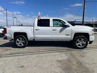 2018 Chevrolet SILVERADO 1500 CREW CAB