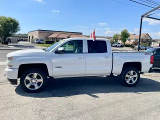 2018 Chevrolet SILVERADO 1500 CREW CAB