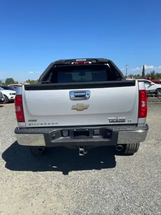2011 Chevrolet SILVERADO 1500 CREW CAB