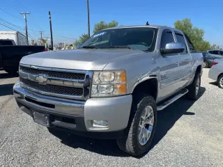2011 Chevrolet SILVERADO 1500 CREW CAB