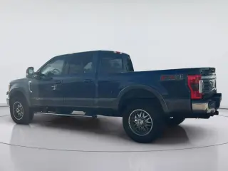 Ford F-250 Super Duty 2017 4x4 Lariat 4dr Crew Cab 6.8 ft. SB Pickup