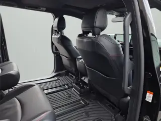 2025 Toyota SIENNA