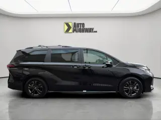 2025 Toyota SIENNA