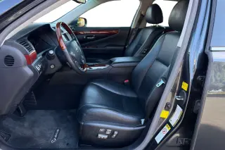 2011 Lexus LS