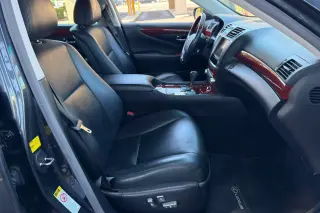 2011 Lexus LS
