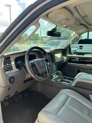 2016 Lincoln NAVIGATOR