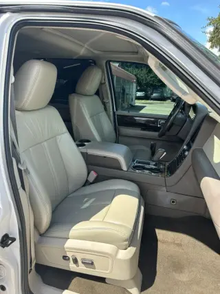 2016 Lincoln NAVIGATOR