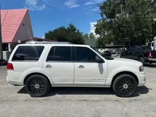 2016 Lincoln NAVIGATOR