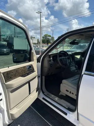 2016 Lincoln NAVIGATOR