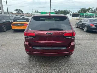 2018 Jeep GRAND CHEROKEE