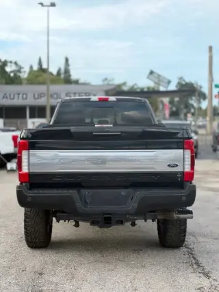 2019 Ford F350 SUPER DUTY CREW CAB