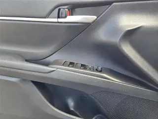 Toyota Camry 2023 SE 4dr Sedán
