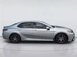 Toyota Camry 2023 SE 4dr Sedán
